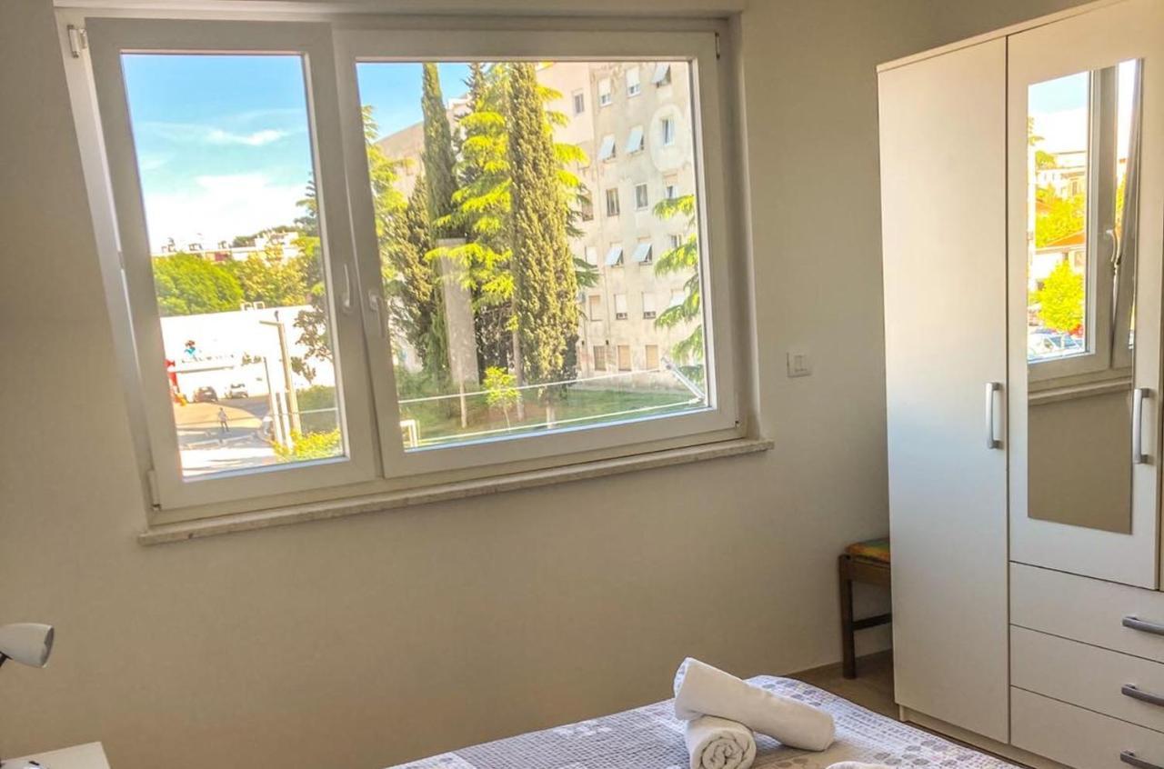 Apartment Mare Pula Bagian luar foto
