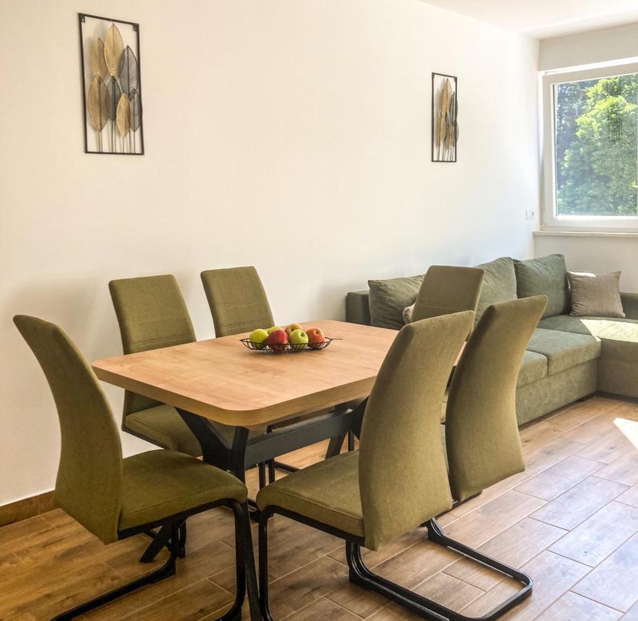Apartment Mare Pula Bagian luar foto