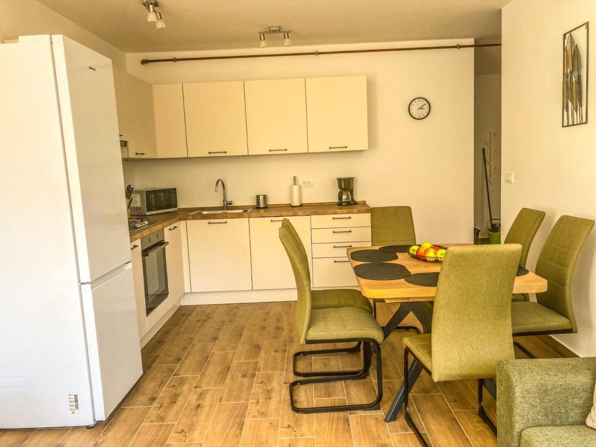 Apartment Mare Pula Bagian luar foto